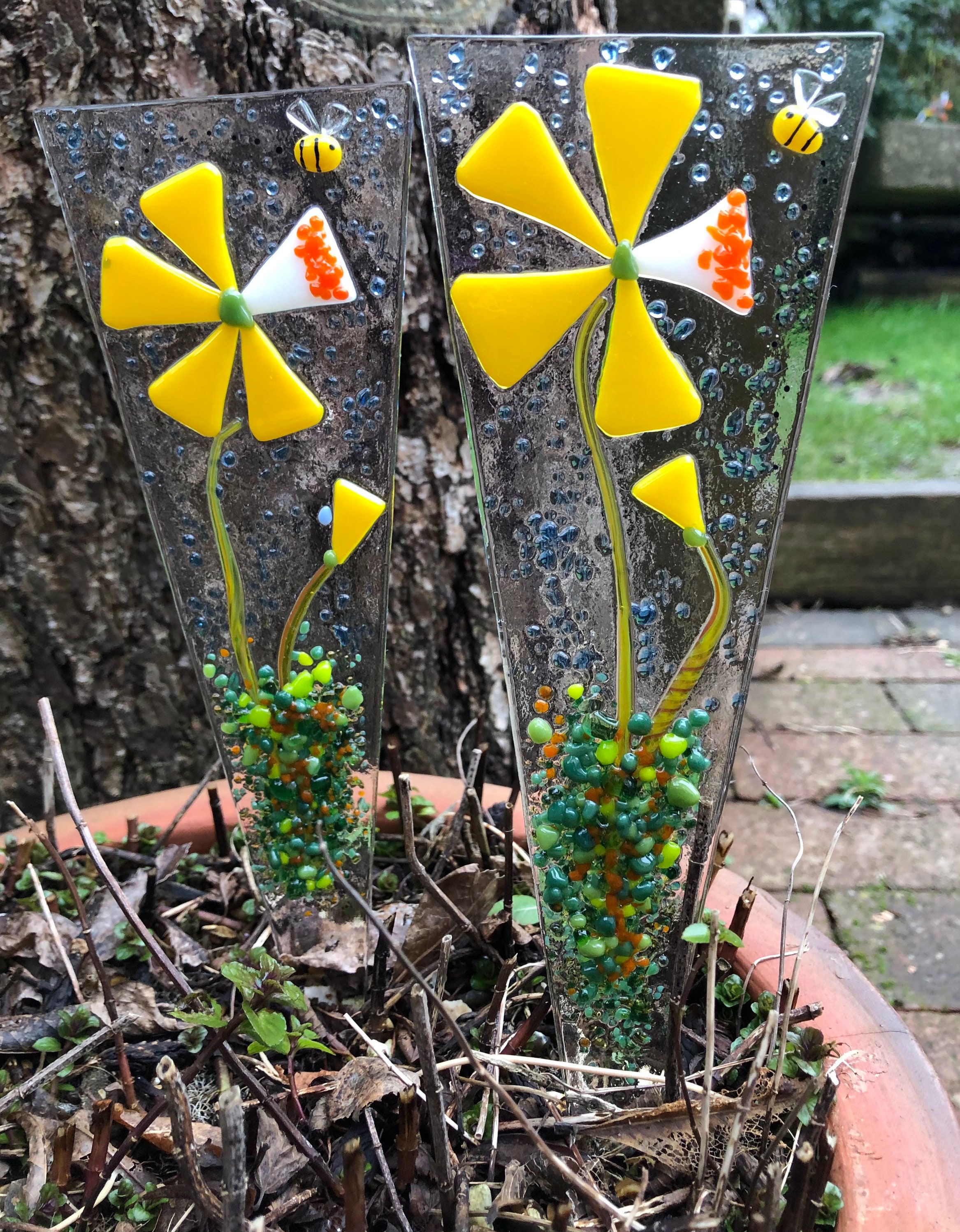 Plant pot/garden stake Daffodil